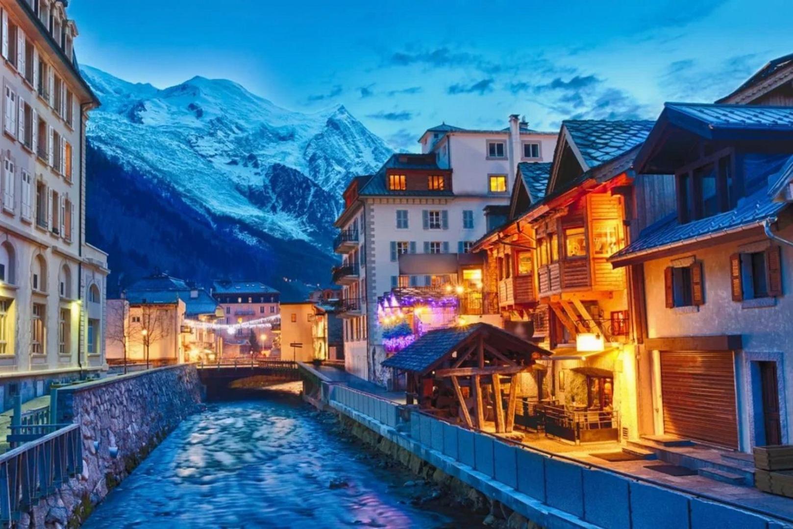 Chamois Blanc Terrasse - A Chamonix Haven Near Aiguille Du Midiアパートメント エクステリア 写真