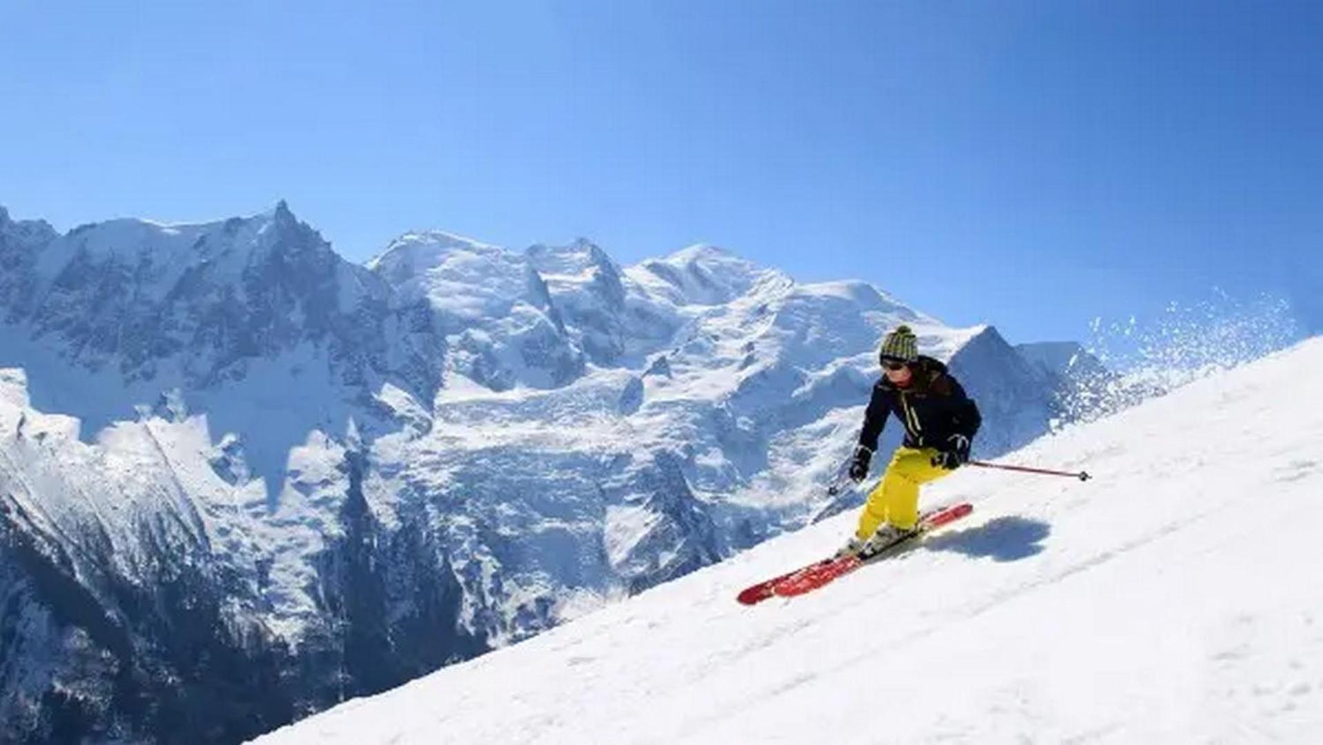 Chamois Blanc Terrasse - A Chamonix Haven Near Aiguille Du Midiアパートメント エクステリア 写真